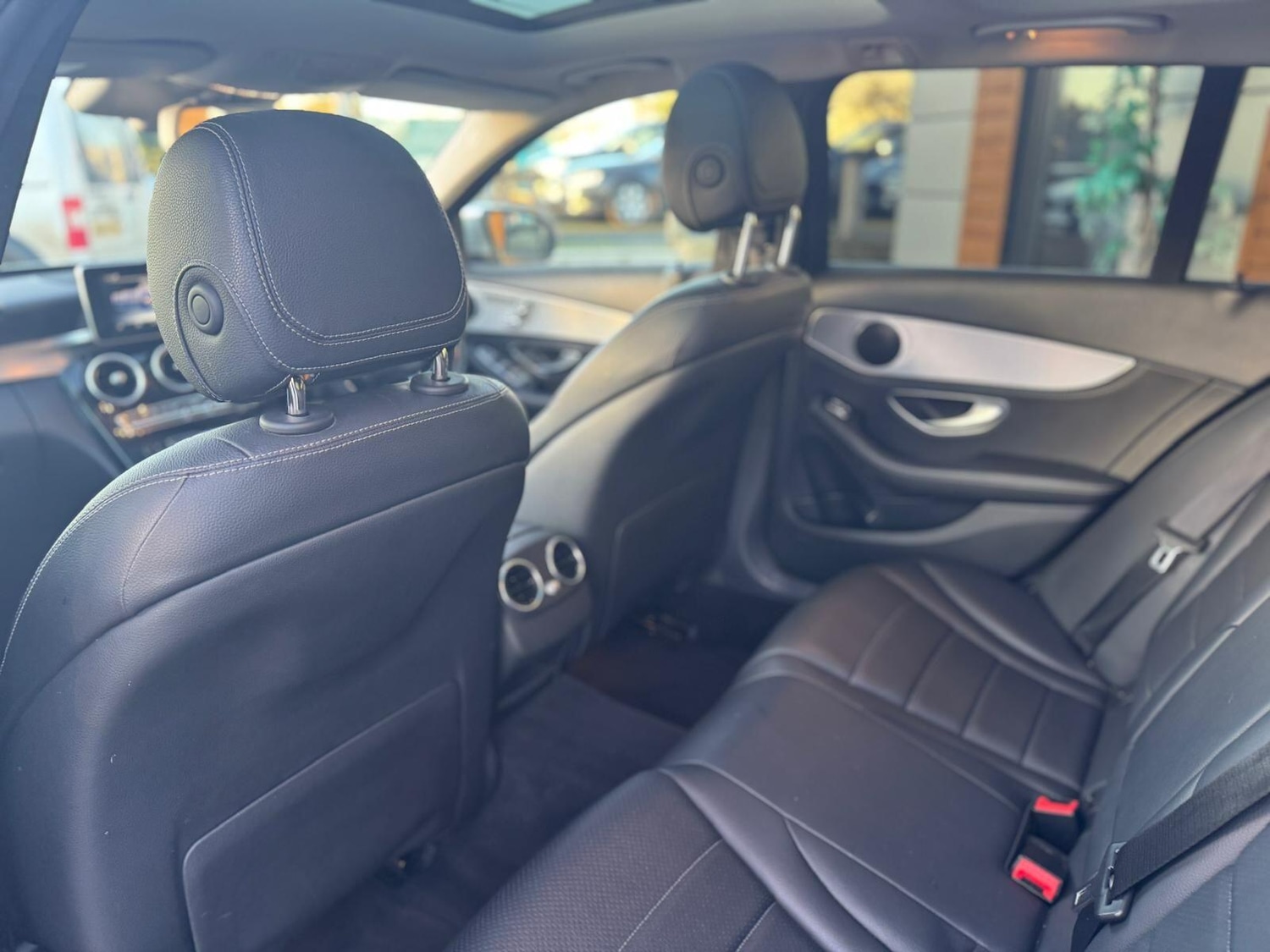 Used Mercedes-Benz C Class 2015 for sale - 76759449: Photo 22