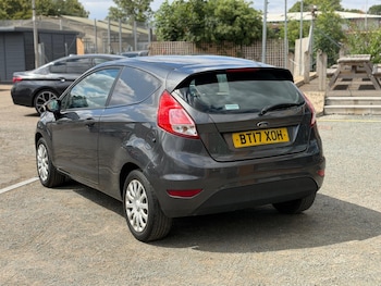Used Ford Fiesta 2017 for sale - 79337468: Photo