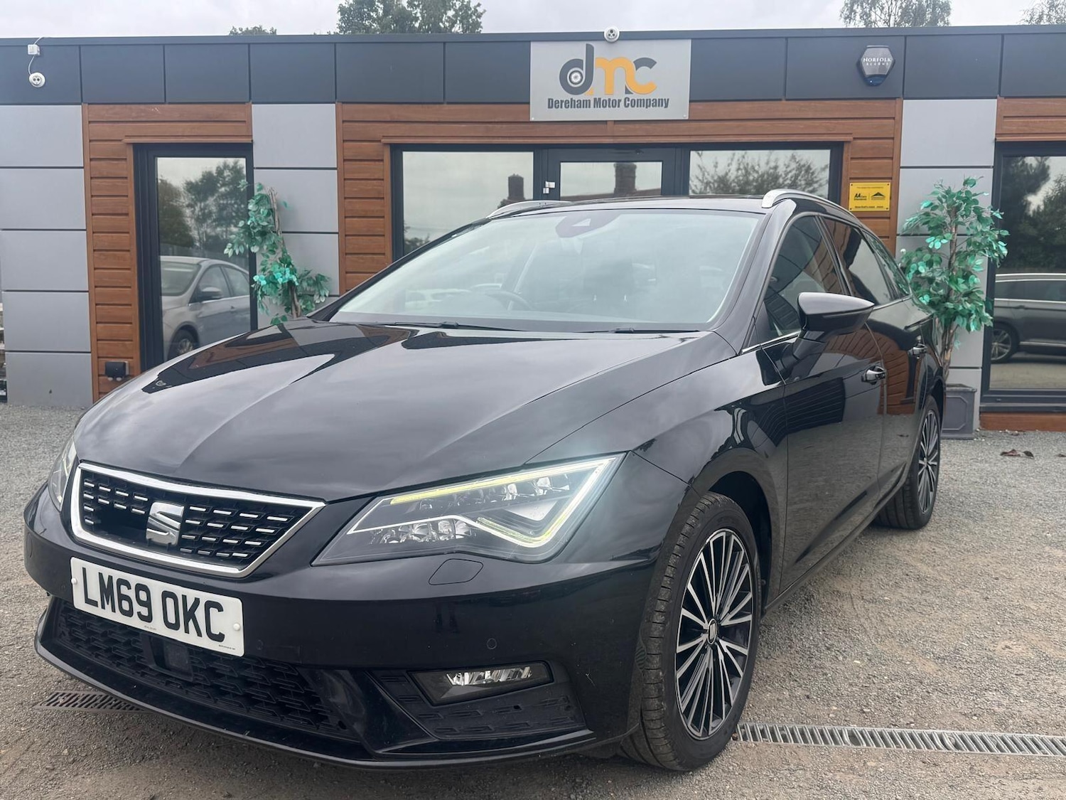Used SEAT Leon 2019 for sale - 76031549: Photo 1