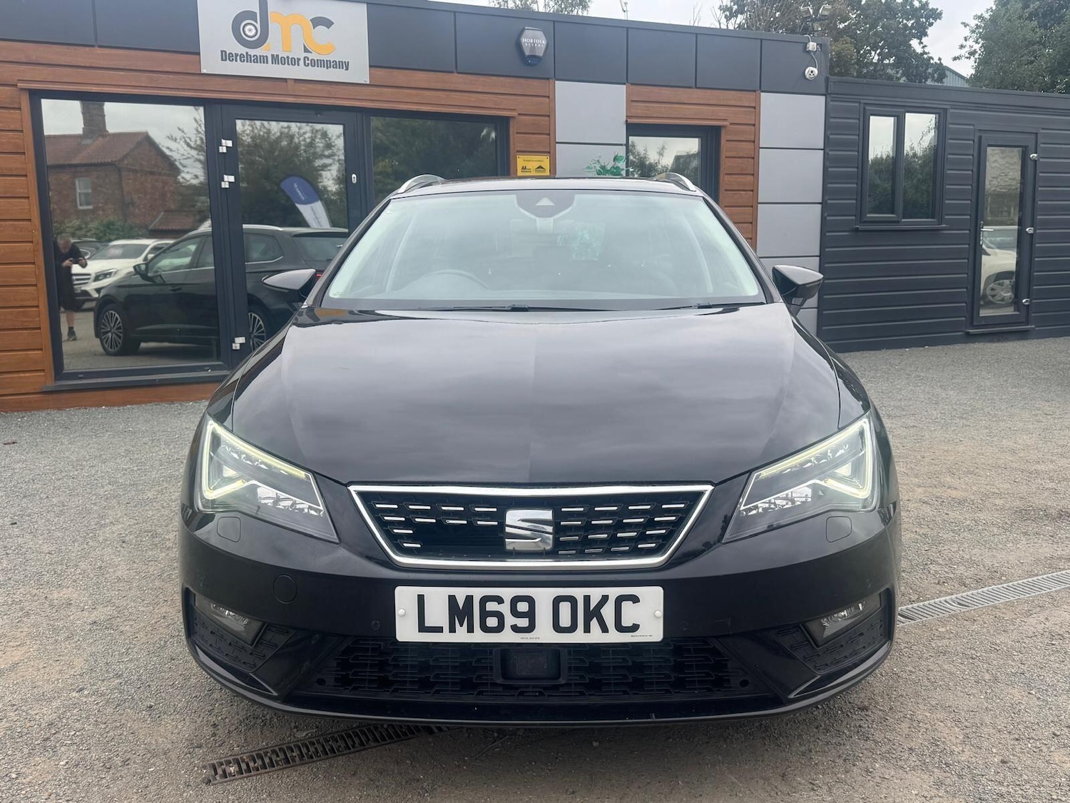 Used SEAT Leon 2019 for sale - 76031549: Photo 2