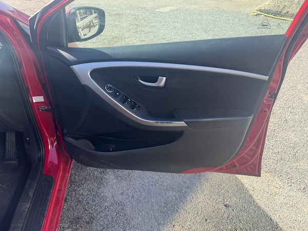 Used Hyundai i30 2013 for sale - 76214470: Photo 17