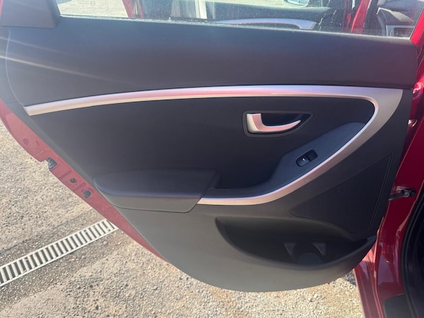 Used Hyundai i30 2013 for sale - 76214470: Photo 19