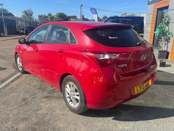 Used Hyundai i30 2013 for sale - 76214470: Photo 4