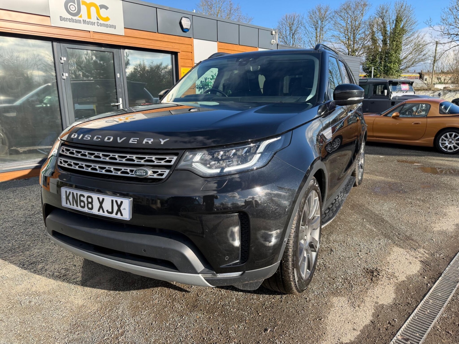 Used Land Rover Discovery 2018 for sale - 77934195: Photo 2