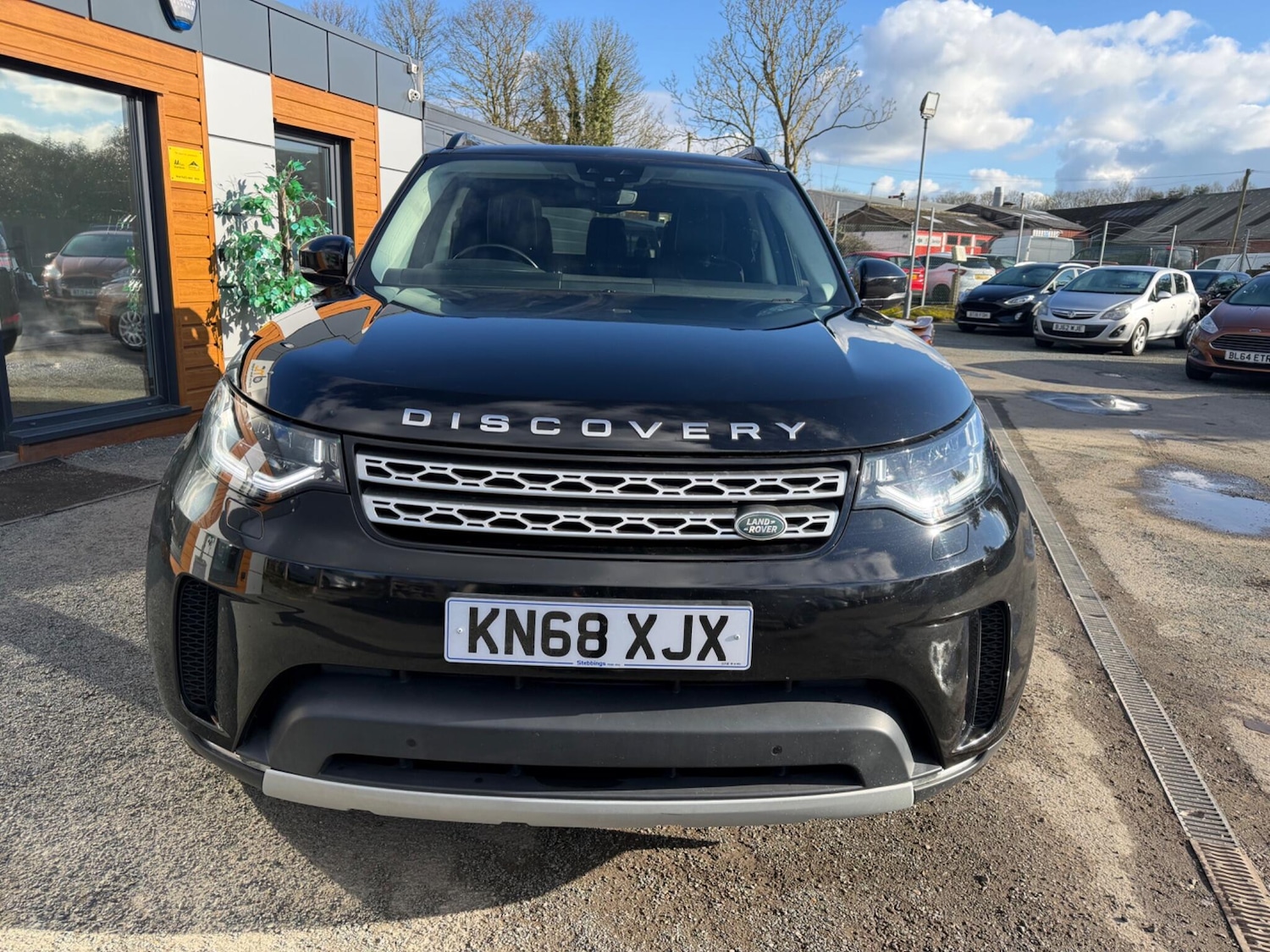 Used Land Rover Discovery 2018 for sale - 77934195: Photo 3