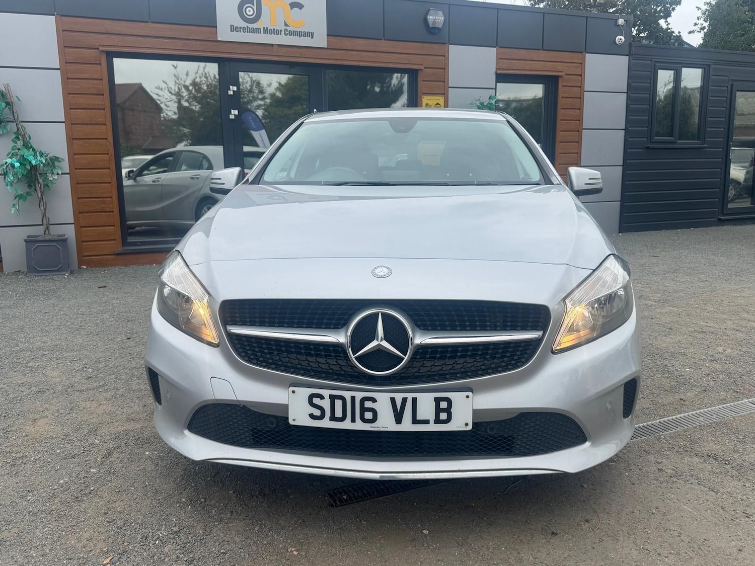 Used Mercedes-Benz A-Class 2016 for sale - 76031558: Photo 2