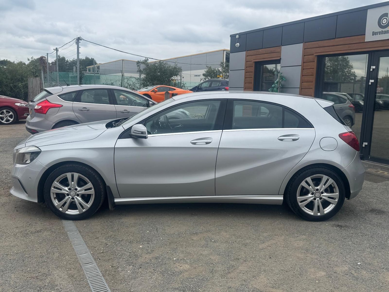 Used Mercedes-Benz A-Class 2016 for sale - 76031558: Photo 5