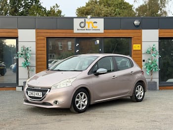Used Peugeot 208 2013 for sale - 79756329: Photo