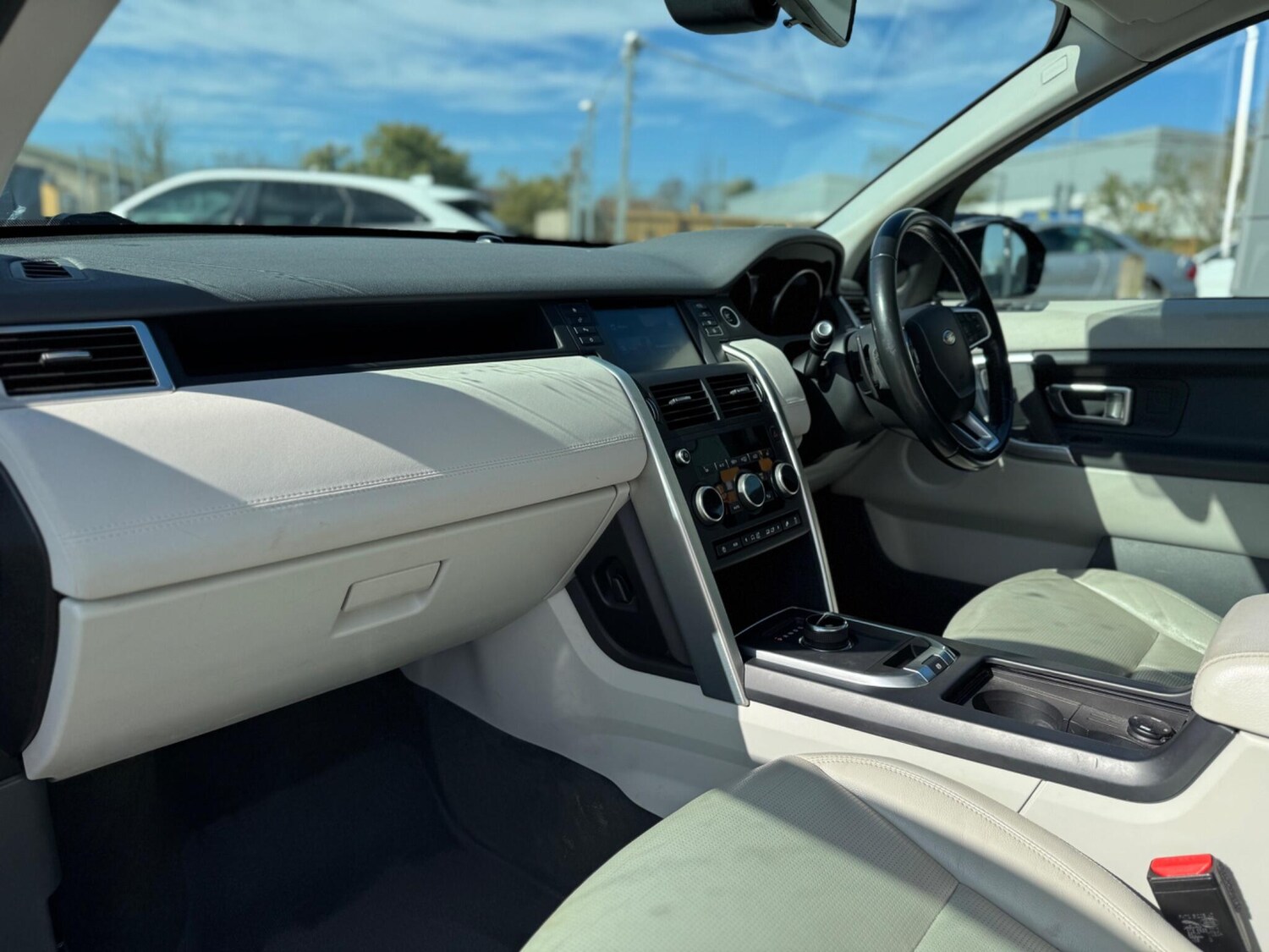 Used Land Rover Discovery Sport 2018 for sale - 77934137: Photo 10