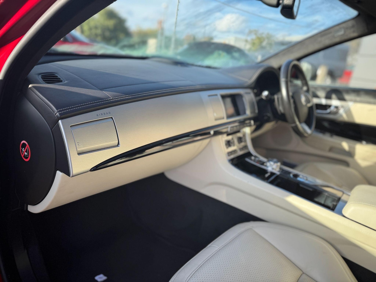 Used Jaguar XF 2013 for sale - 76573169: Photo 12