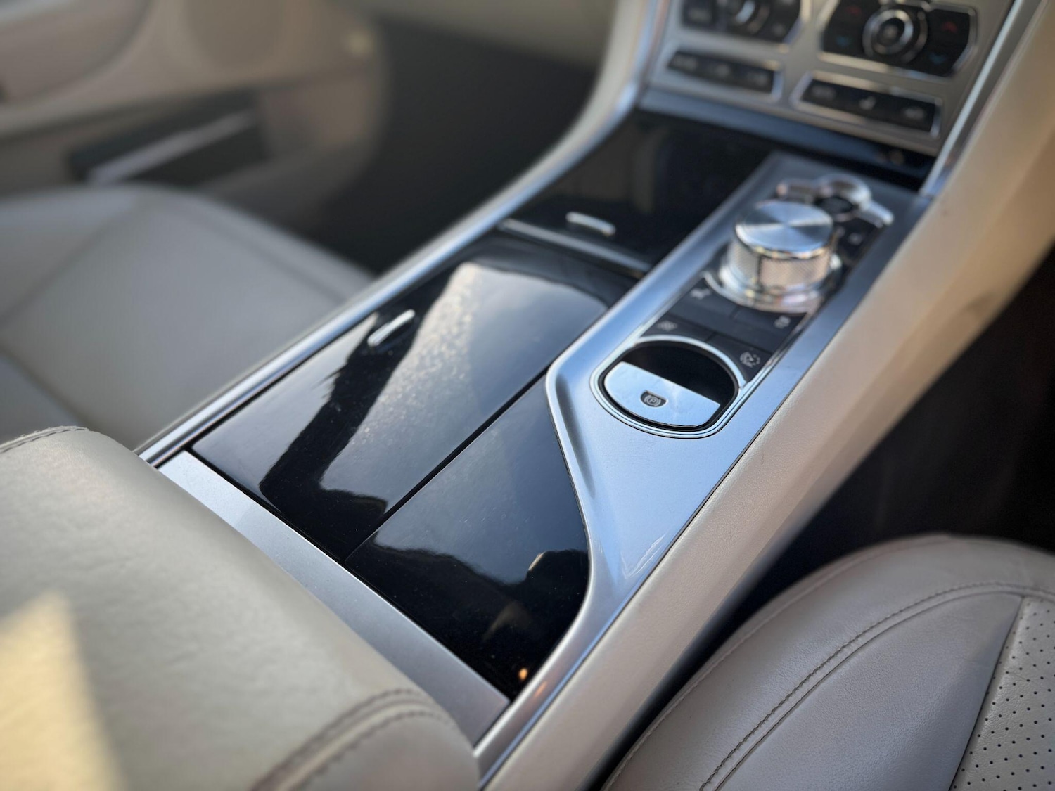 Used Jaguar XF 2013 for sale - 76573169: Photo 23