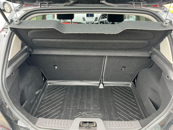 Used Ford Fiesta 2015 for sale - 74363266: Photo 25