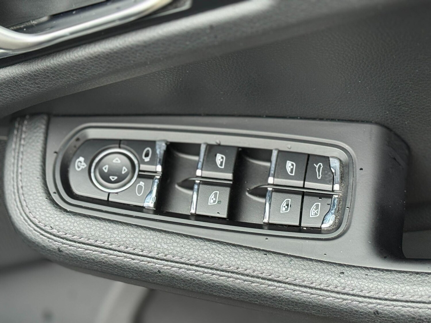 Used Porsche Macan 2019 for sale - 76823566: Photo 24