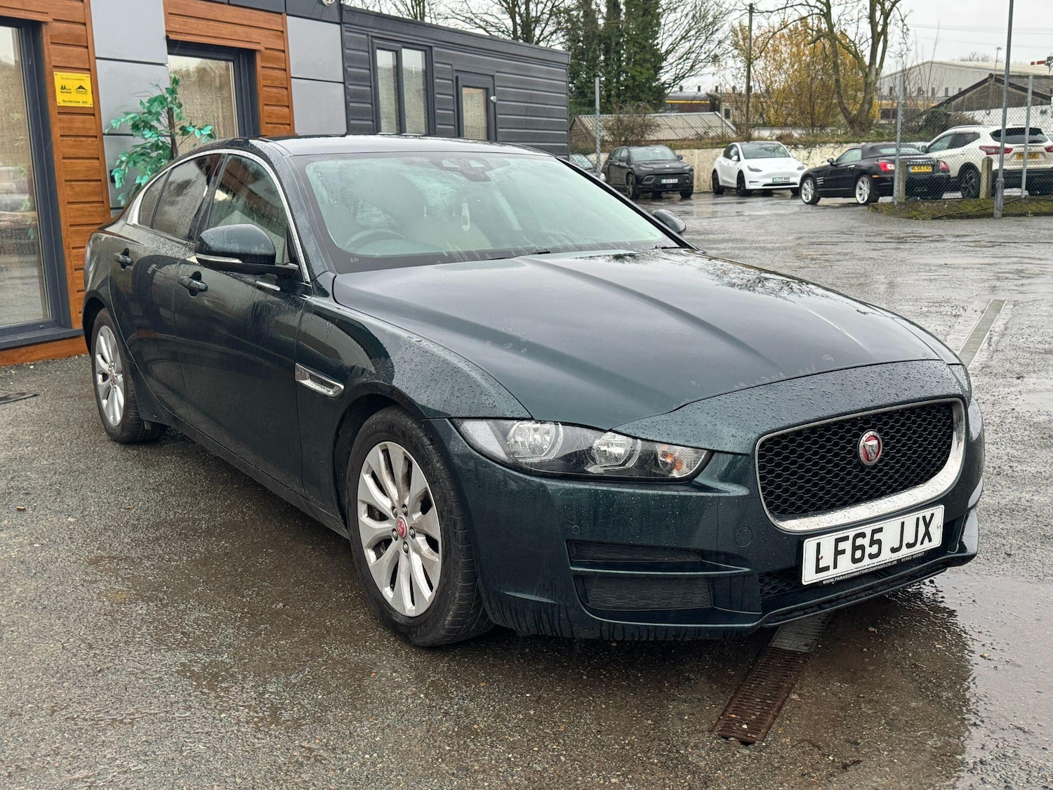 Used Jaguar XE 2015 for sale - 77934202: Photo 6