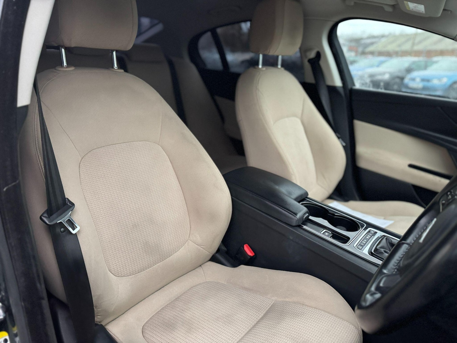 Used Jaguar XE 2015 for sale - 77934202: Photo 8