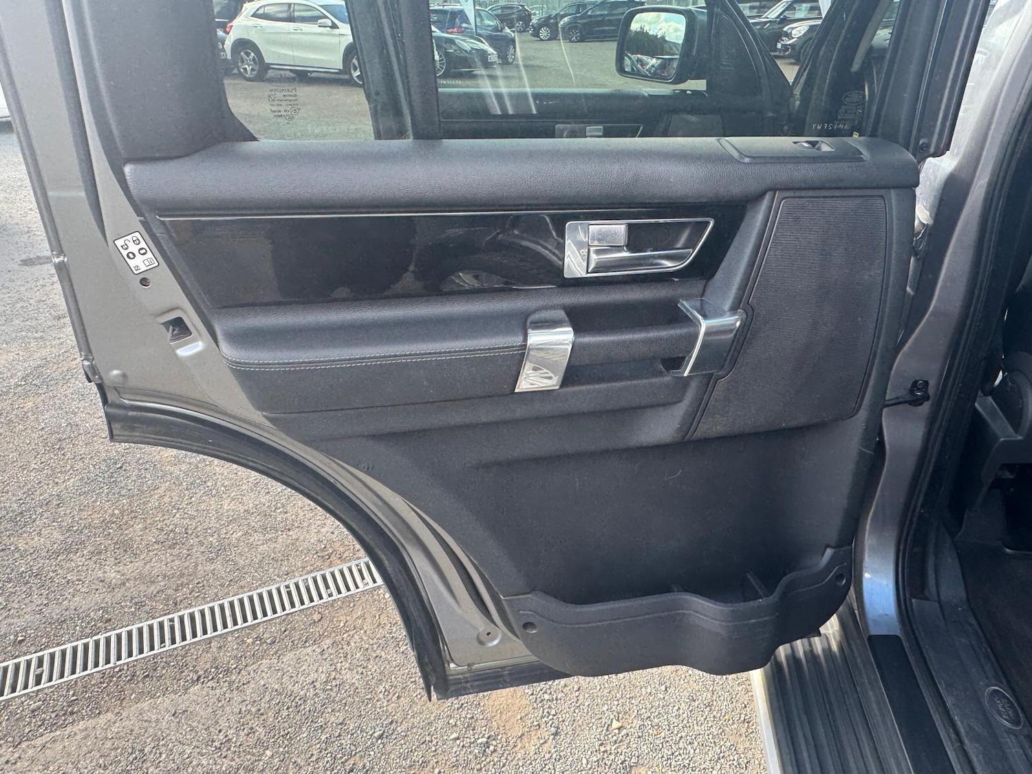 Vehicle 28