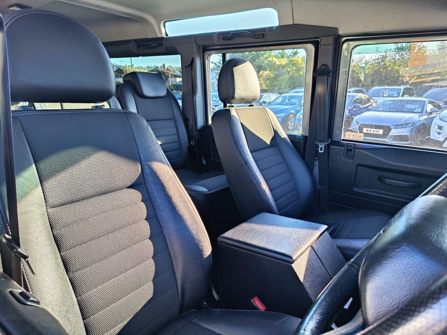 Used Land Rover Defender 110 2011 for sale - 76179456: Photo 14