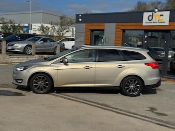 Used Ford Focus 2015 for sale - 78572654: Photo