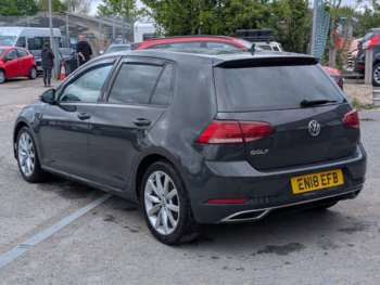 Used Volkswagen Golf 2018 for sale - 74585058: Photo