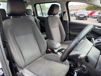 Used Ford Grand C-Max 2016 for sale - 79540389: Photo