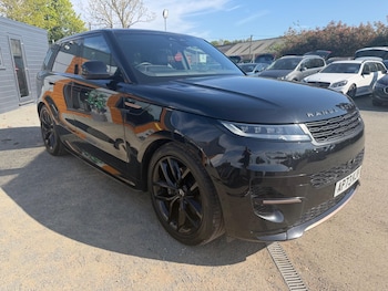 Used Land Rover Range Rover Sport 2024 for sale - 78384076: Photo