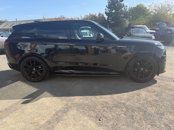 Used Land Rover Range Rover Sport 2024 for sale - 78384076: Photo