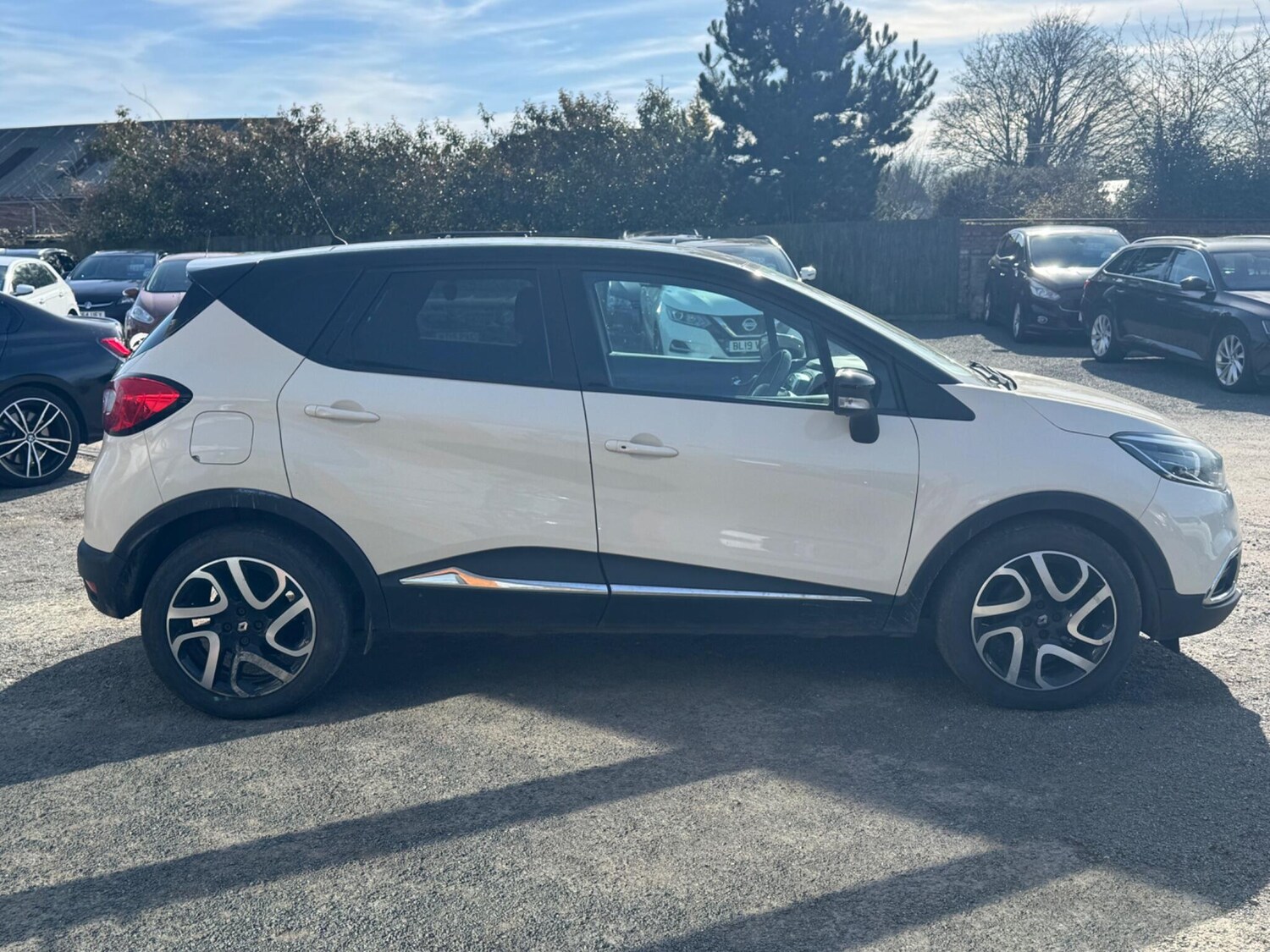 Used Renault Captur 2013 for sale - 77934181: Photo 6