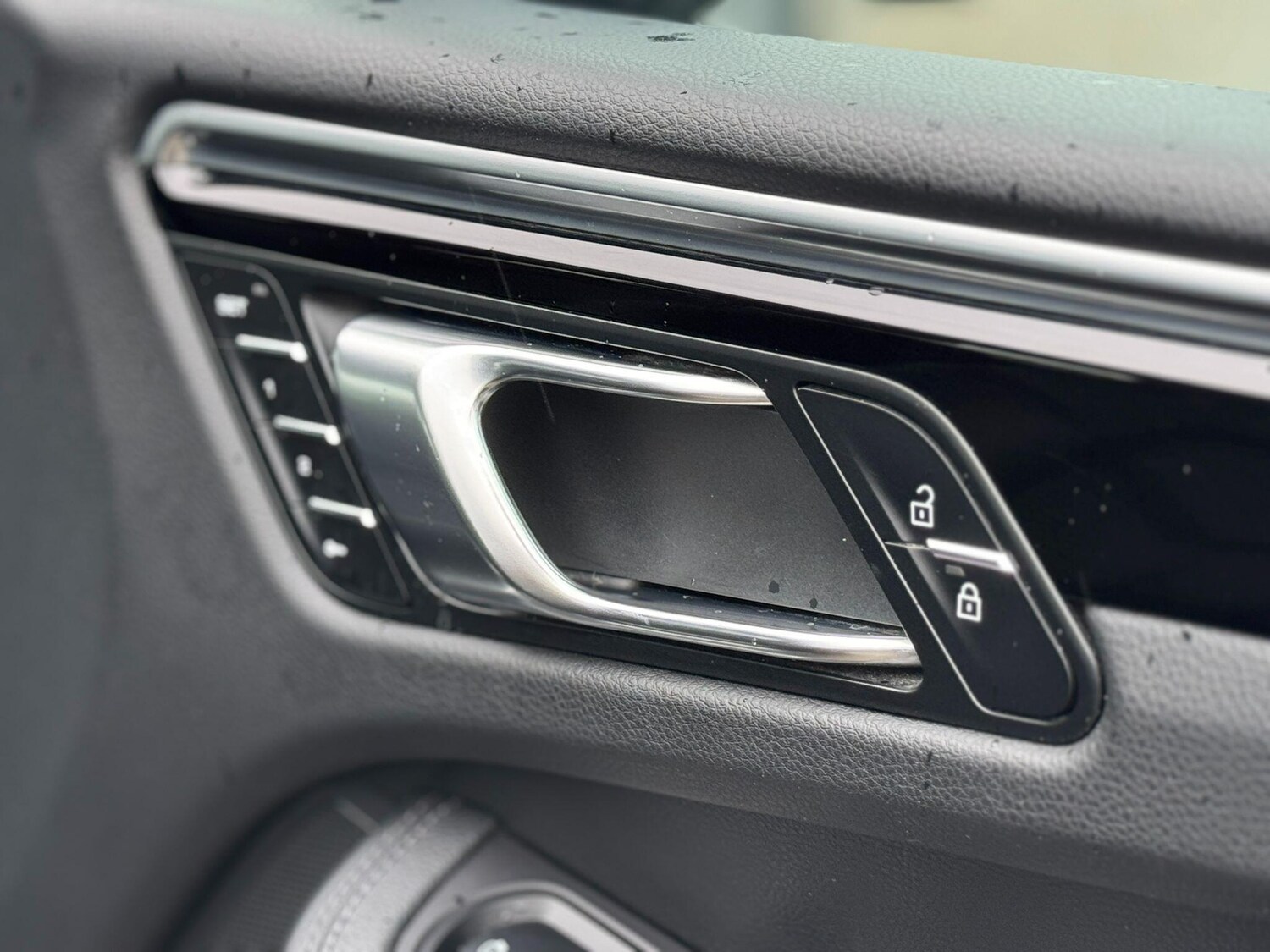 Used Porsche Macan 2019 for sale - 77934198: Photo 26