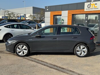 Used Volkswagen Golf 2021 for sale - 78301980: Photo