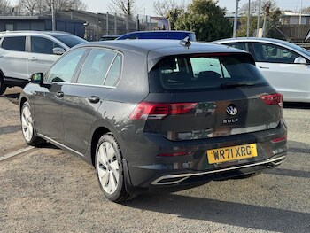 Used Volkswagen Golf 2021 for sale - 78301980: Photo