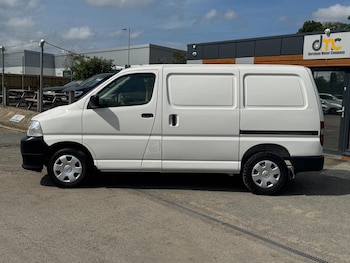 Used Toyota HiAce 2011 for sale - 78833912: Photo