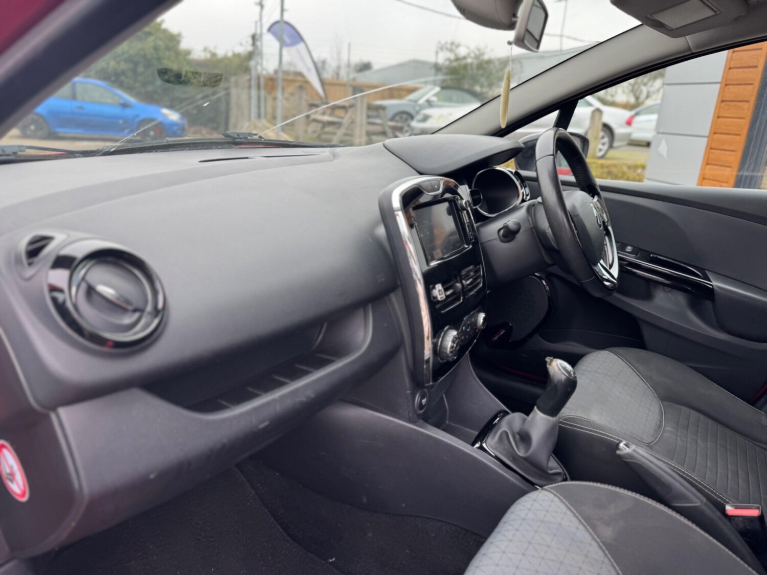 Used Renault Clio 2014 for sale - 77934189: Photo 10