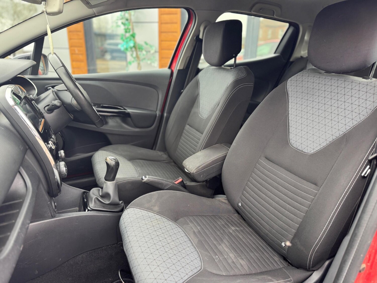 Used Renault Clio 2014 for sale - 77934189: Photo 11