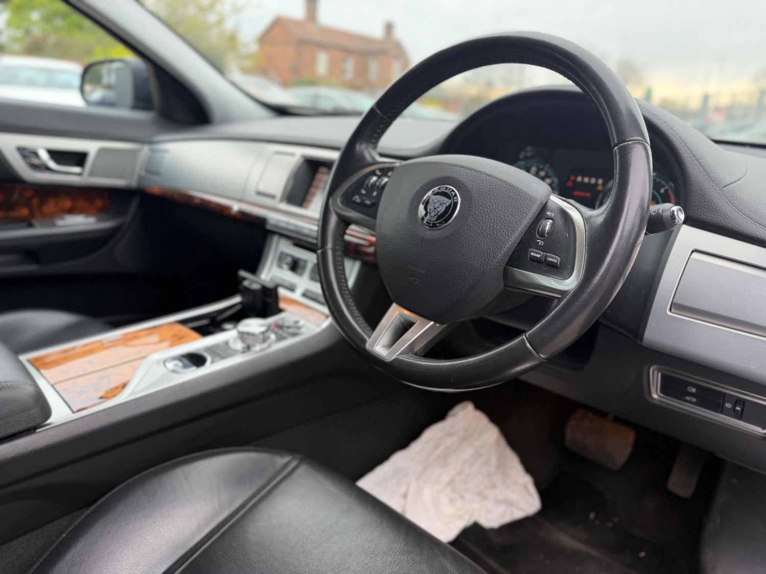 Used Jaguar XF 2014 for sale - 78184863: Photo 9