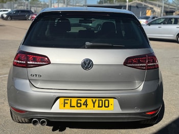 Used Volkswagen Golf 2014 for sale - 77934157: Photo