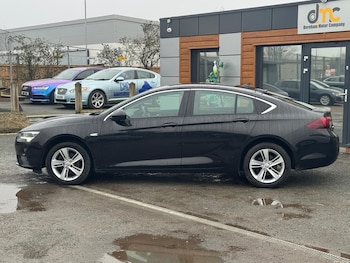 Used Vauxhall Insignia 2021 for sale - 77934158: Photo