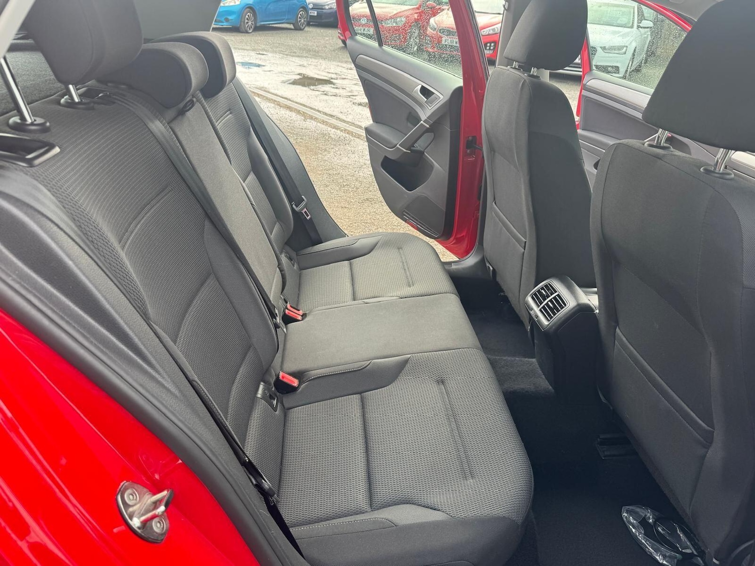 Used Volkswagen Golf 2015 for sale - 76042905: Photo 11