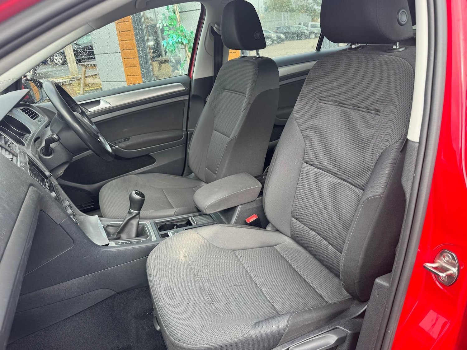 Used Volkswagen Golf 2015 for sale - 76042905: Photo 35
