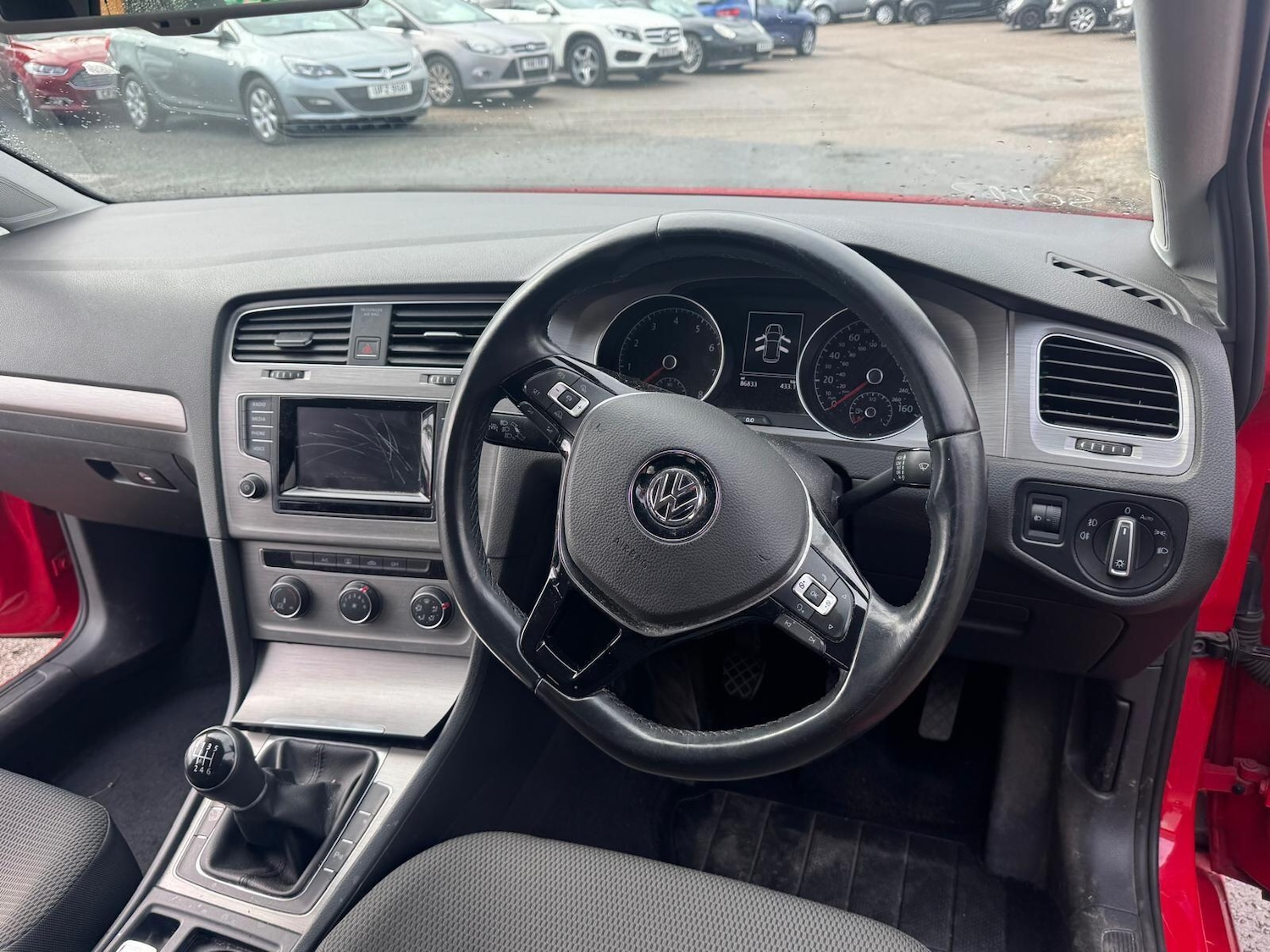 Used Volkswagen Golf 2015 for sale - 76042905: Photo 37