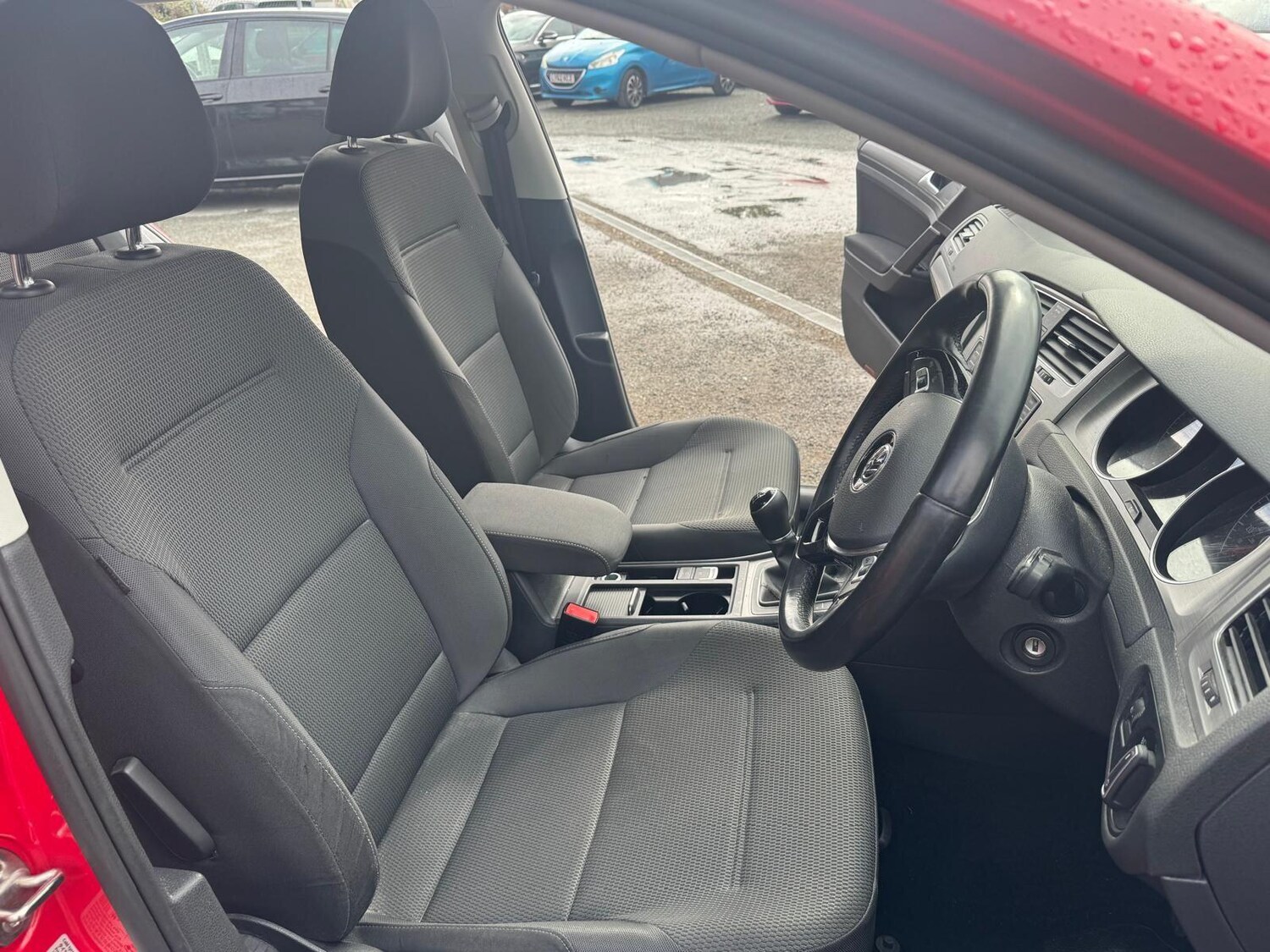 Used Volkswagen Golf 2015 for sale - 76042905: Photo 9