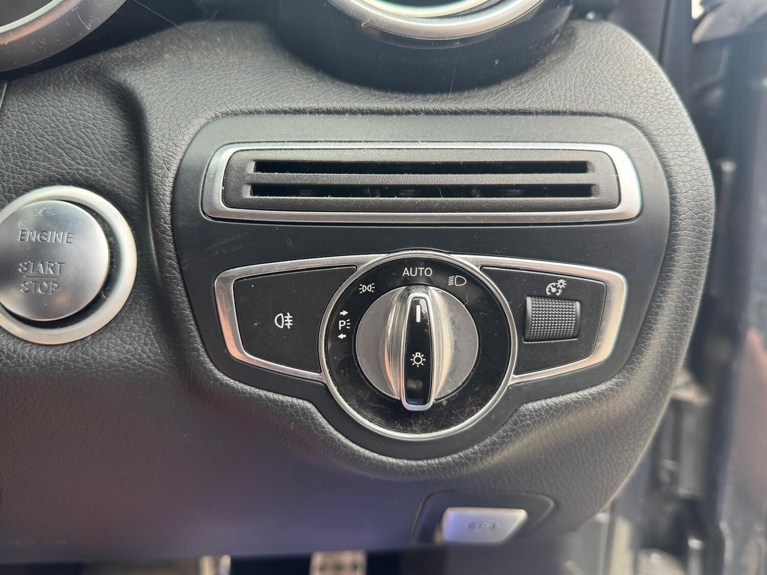 Used Mercedes-Benz C Class 2015 for sale - 77934193: Photo 23