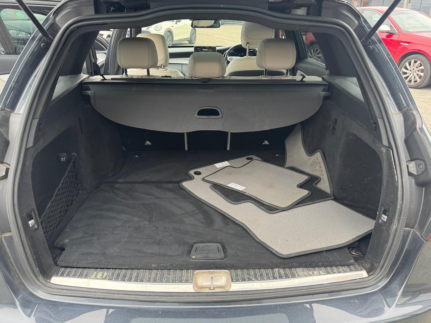 Used Mercedes-Benz C Class 2015 for sale - 77934193: Photo 46