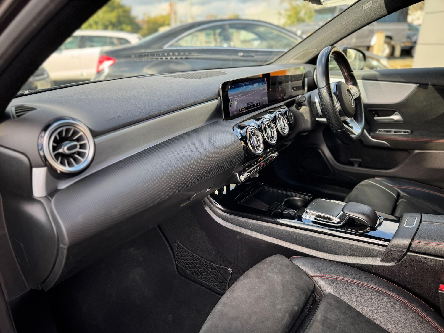 Used Mercedes-Benz A-Class 2018 for sale - 76573797: Photo 12