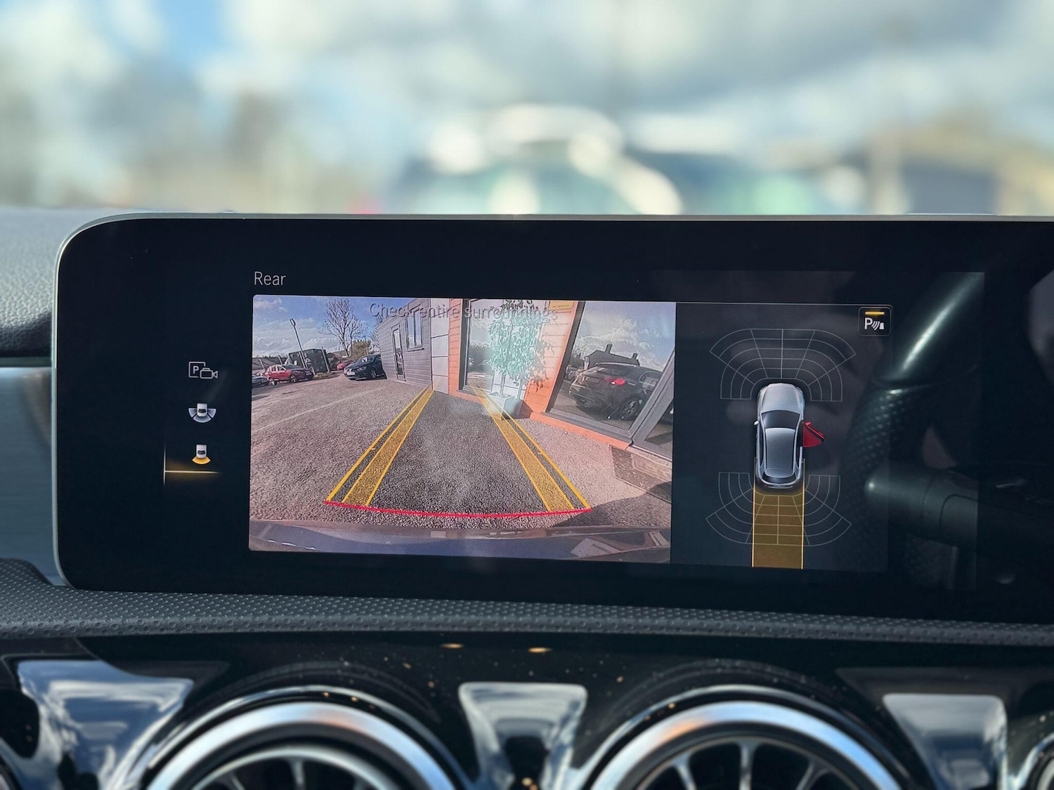 Used Mercedes-Benz A-Class 2018 for sale - 76573797: Photo 18