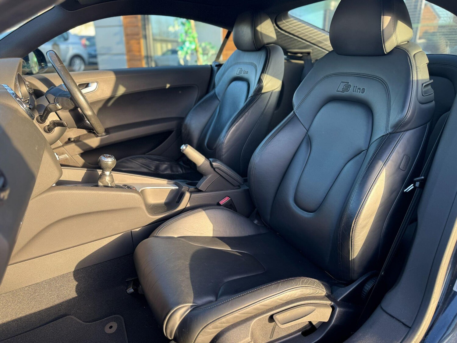 Used Audi TT 2010 for sale - 76898757: Photo 11