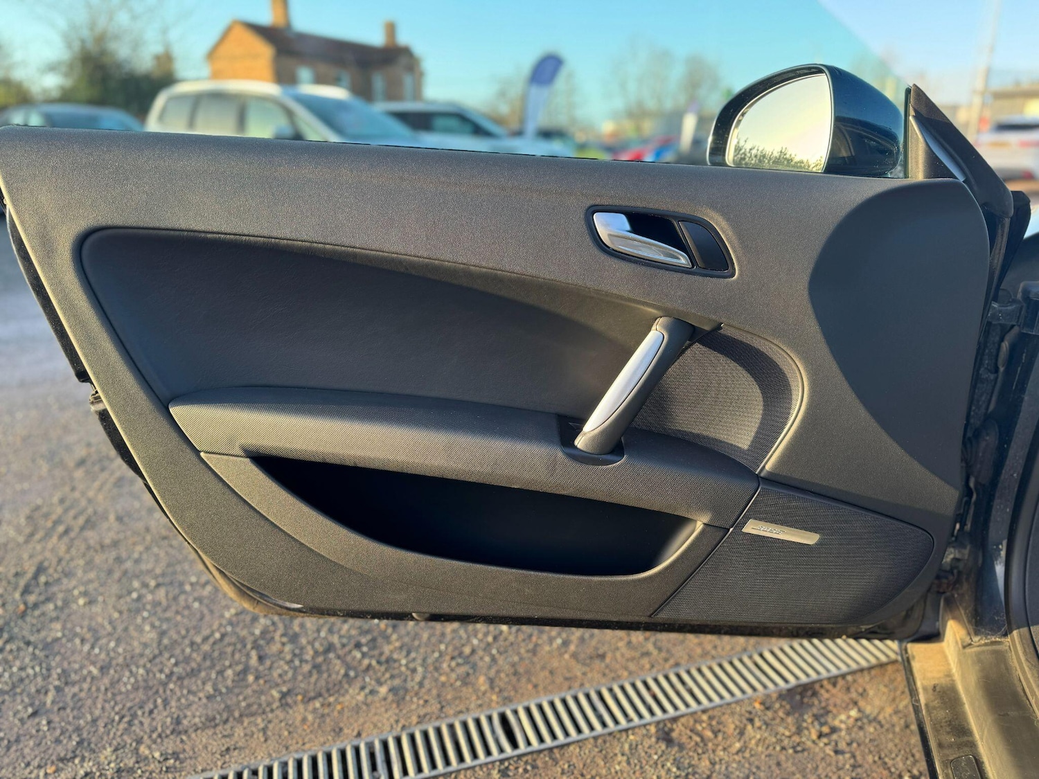 Used Audi TT 2010 for sale - 76898757: Photo 21