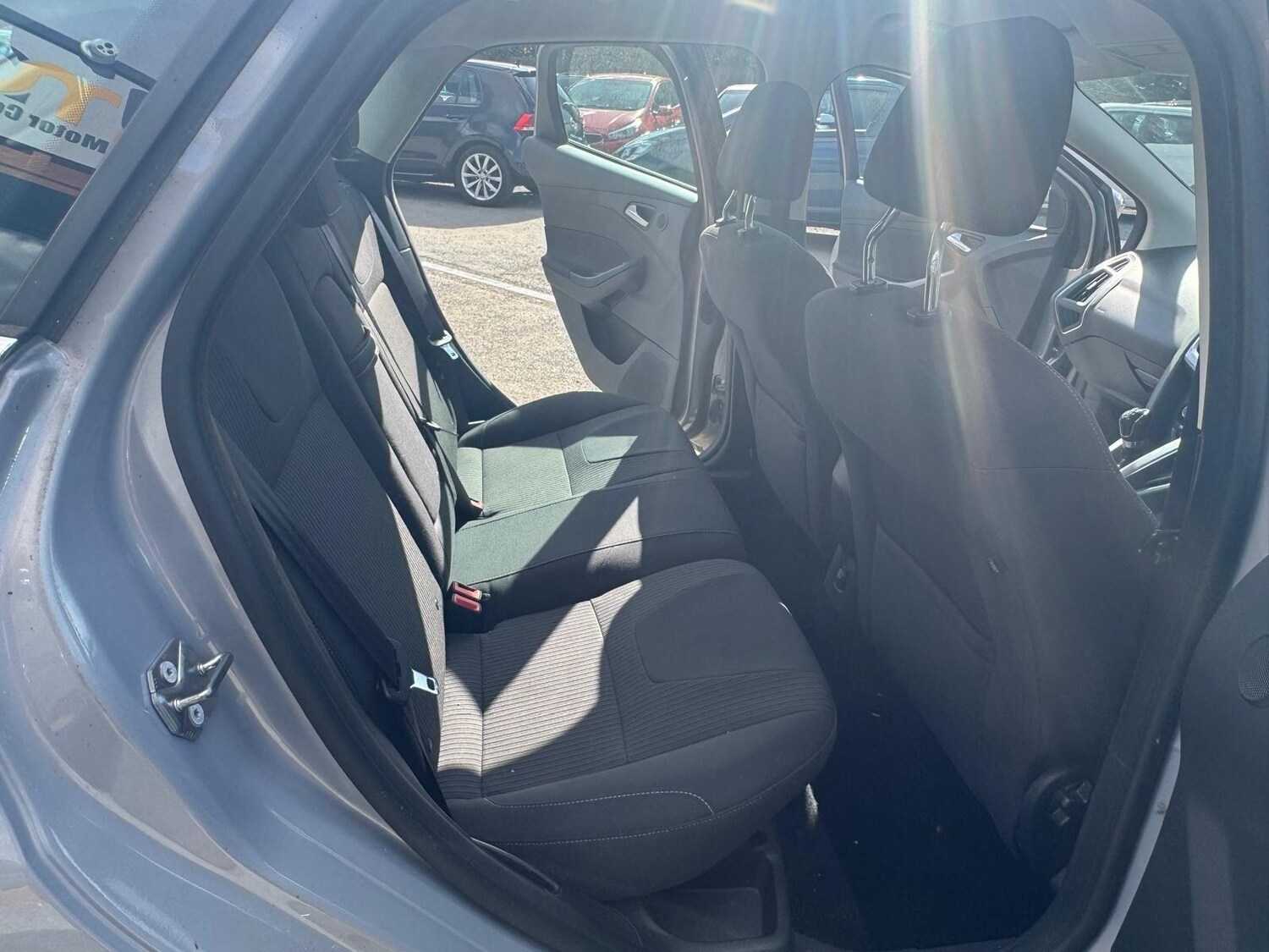 Used Ford Focus 2011 for sale - 76032738: Photo 12