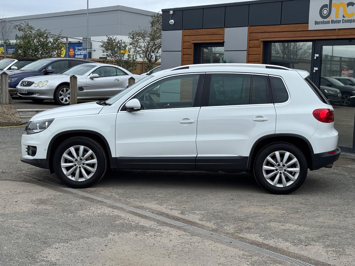 Used Volkswagen Tiguan 2015 for sale - 77934139: Photo 2