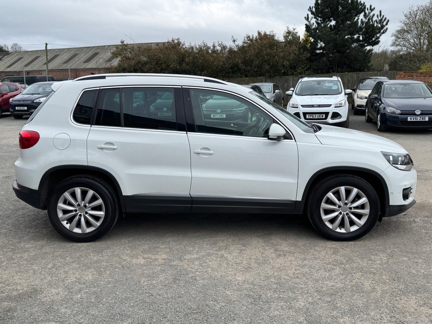 Used Volkswagen Tiguan 2015 for sale - 77934139: Photo 6