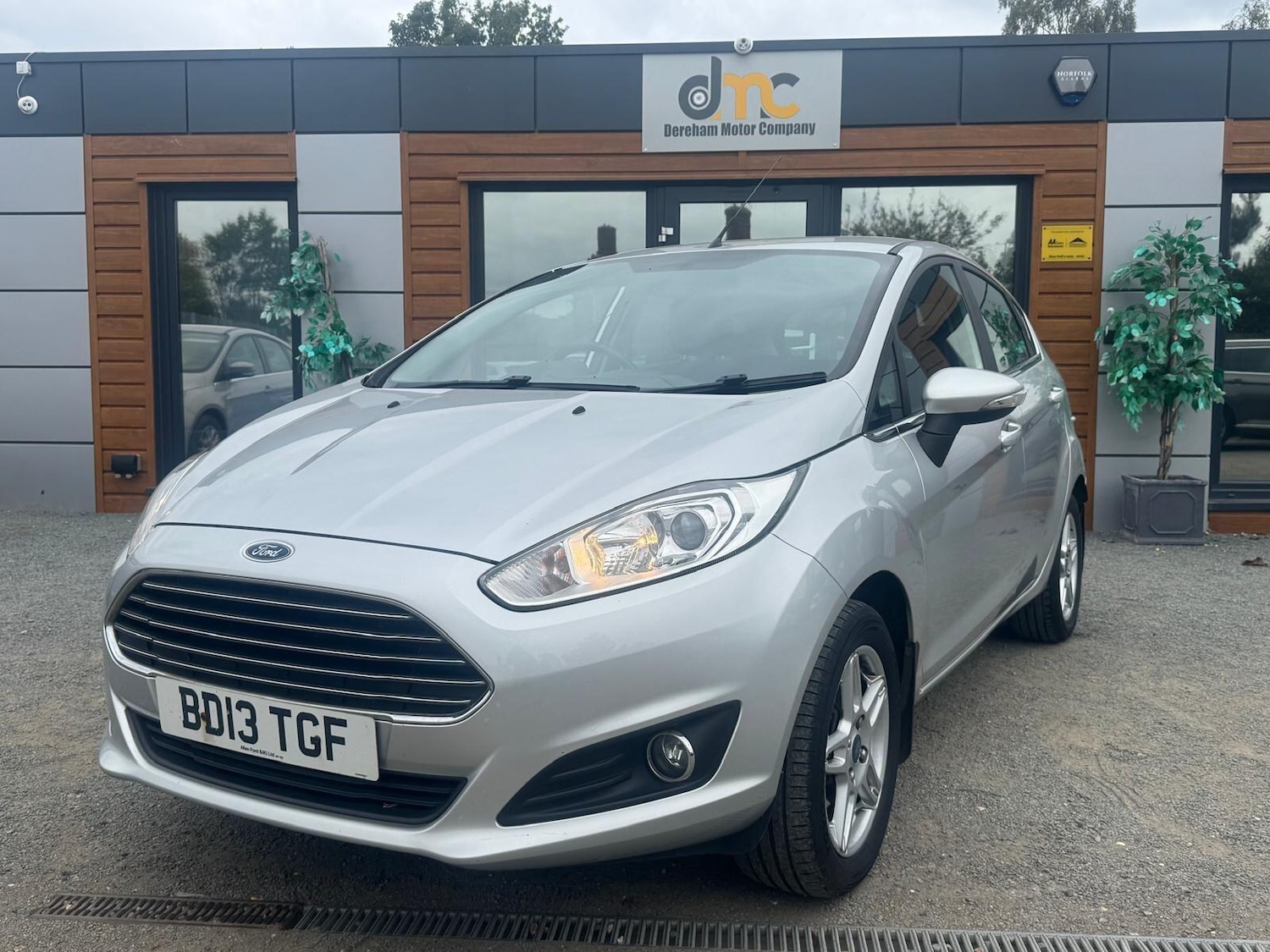 Used Ford Fiesta 2013 for sale - 76032372: Photo 1